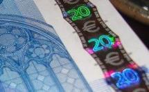 2 082 euros nets par mois