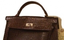 François Hollande jette Valérie Trierweiler