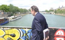 Cadenas d'amour : le maire du 1er prône la tolérance zéro