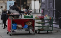 Place de l'Hôtel de Ville : les sandwichs étaient plus nombreux que les manifestants