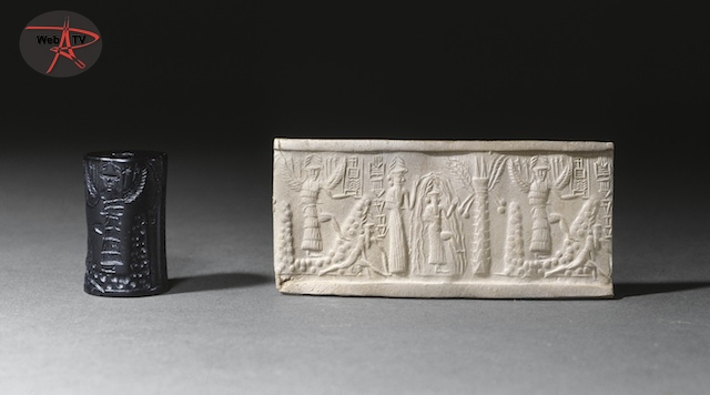Sceau-cylindre avec dieu guerrier et dieu des eaux Description - Sceau du scribe Zagganita. Vers 2200 av JC (Musée du Louvre) : Hervé Lewandowski 