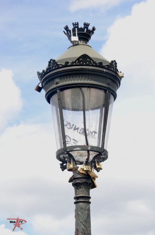 Tolérance zéro sur le Pont des Arts © VD