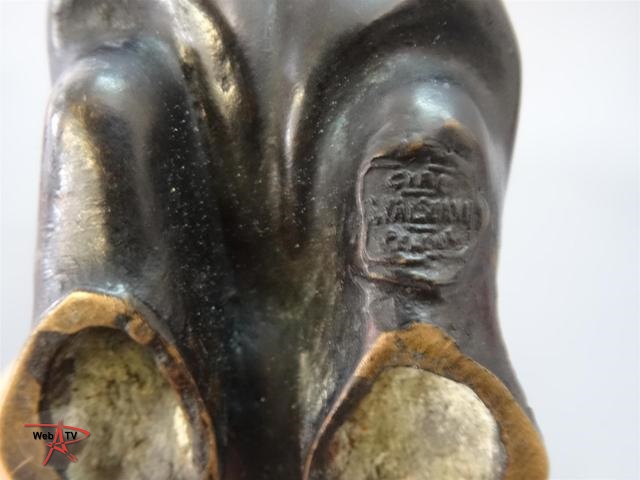 Lot 81 Hippopotame par François Pompon - détail cachet Valsuany Etude E. Aubert