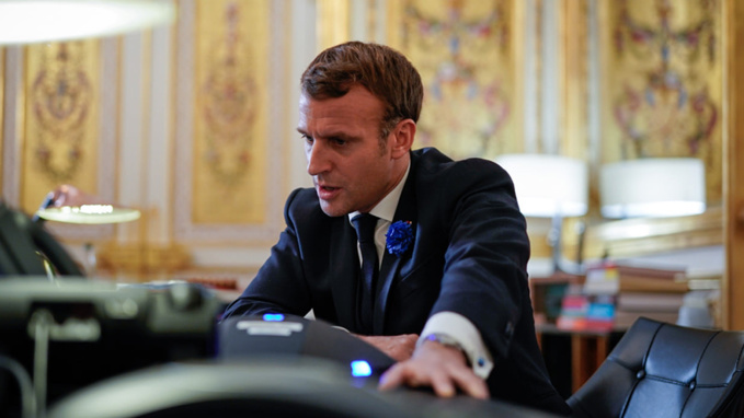​Emmanuel Macron : "On doit mieux gagner sa vie quand on travaille"