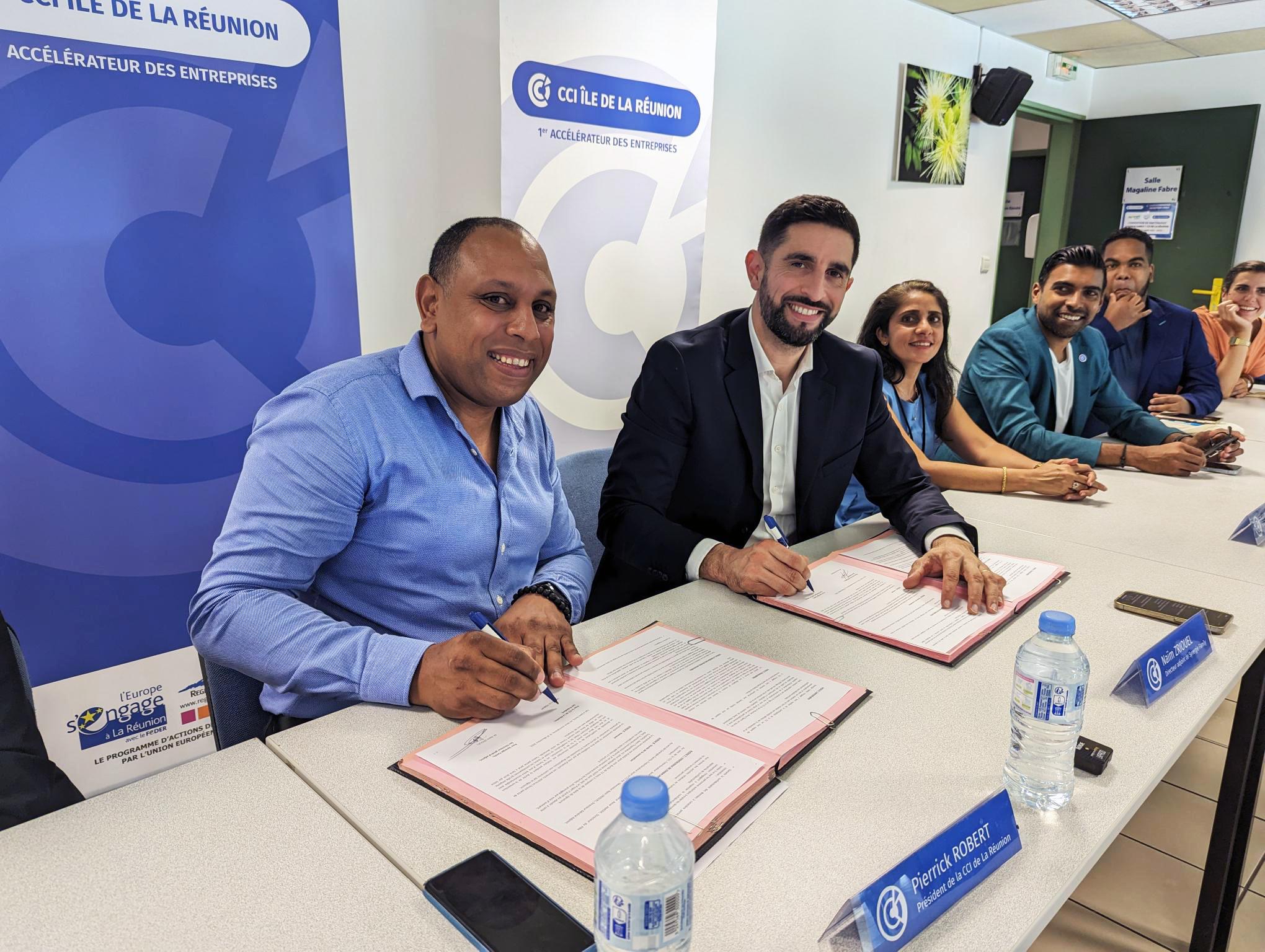 Signature de la convention de partenariat entre la CCI Réunion et Synergie Family