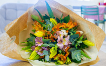 ▶️ Au Pays des Fleurs: Colipays met les bouchées doubles pour la fête des Mères
