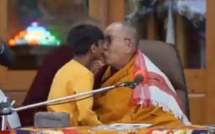 Le dalaï-lama regrette d'avoir demandé à un enfant de lui "sucer la langue"